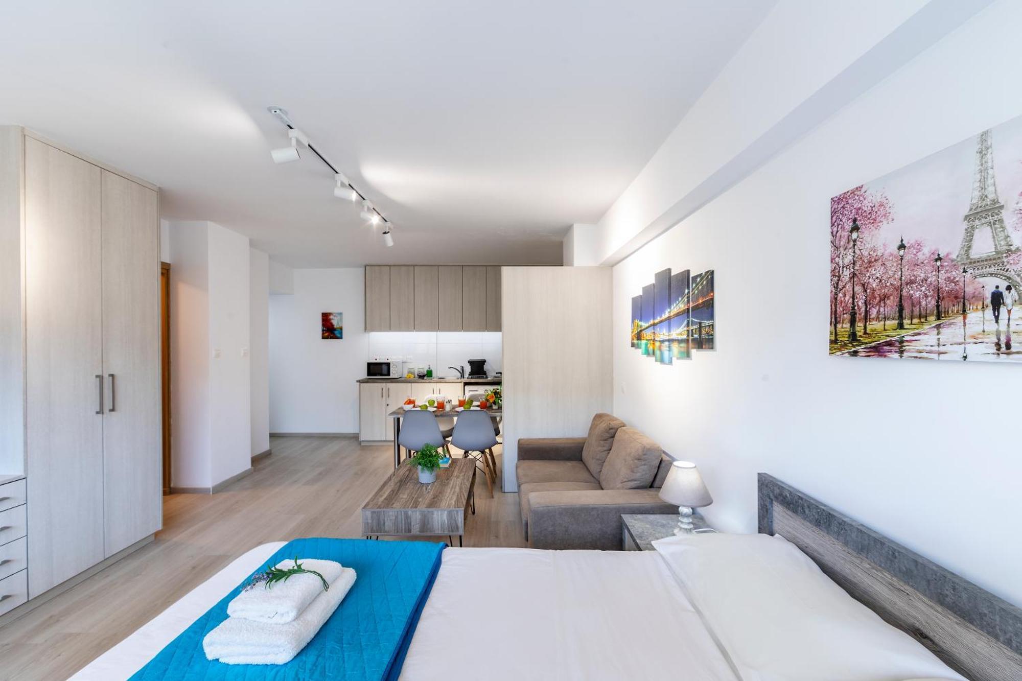 C-Premium Apts 100M From Beach And City Centre Ларнака Экстерьер фото