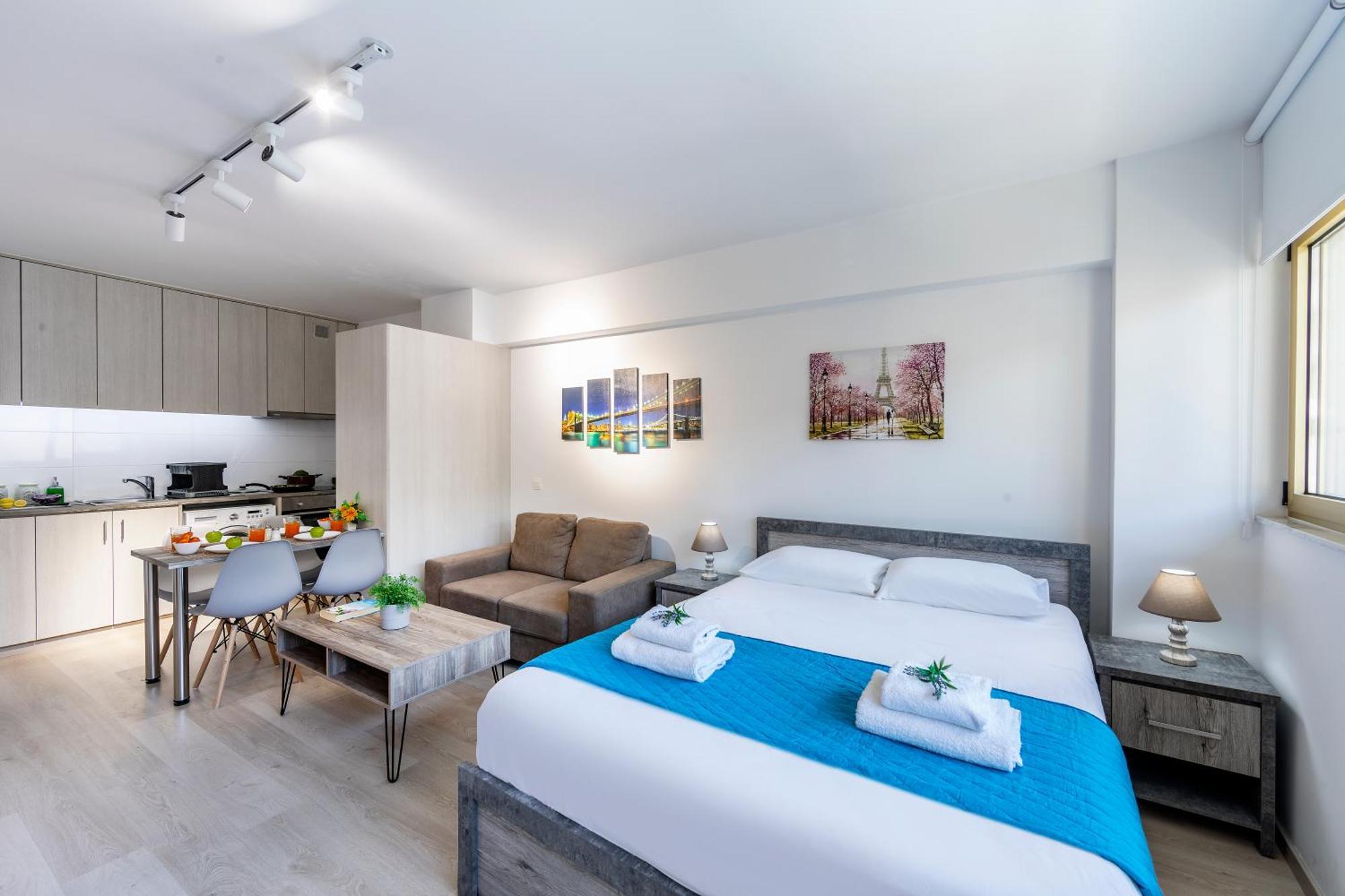 C-Premium Apts 100M From Beach And City Centre Ларнака Экстерьер фото