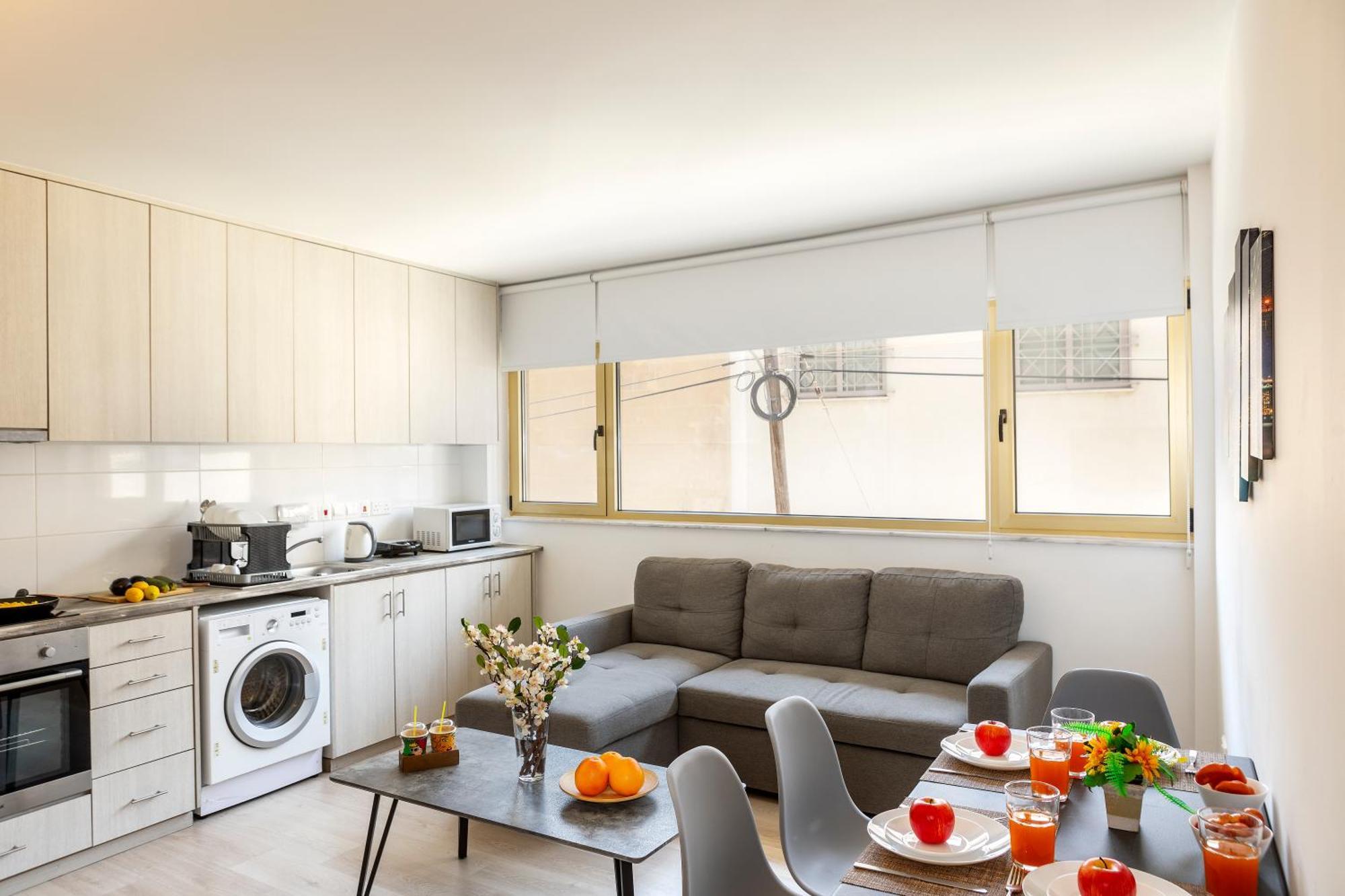 C-Premium Apts 100M From Beach And City Centre Ларнака Экстерьер фото