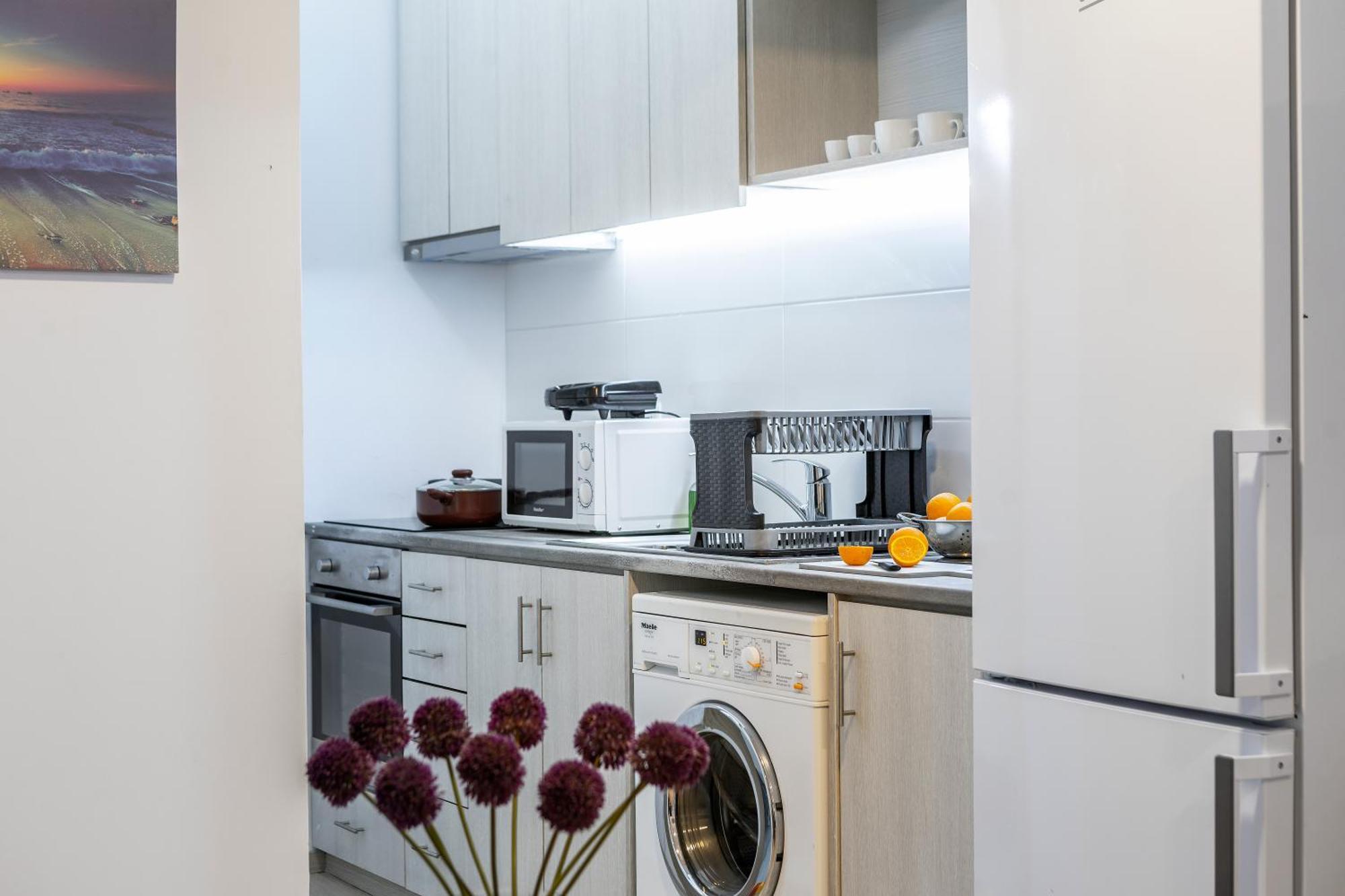 C-Premium Apts 100M From Beach And City Centre Ларнака Экстерьер фото