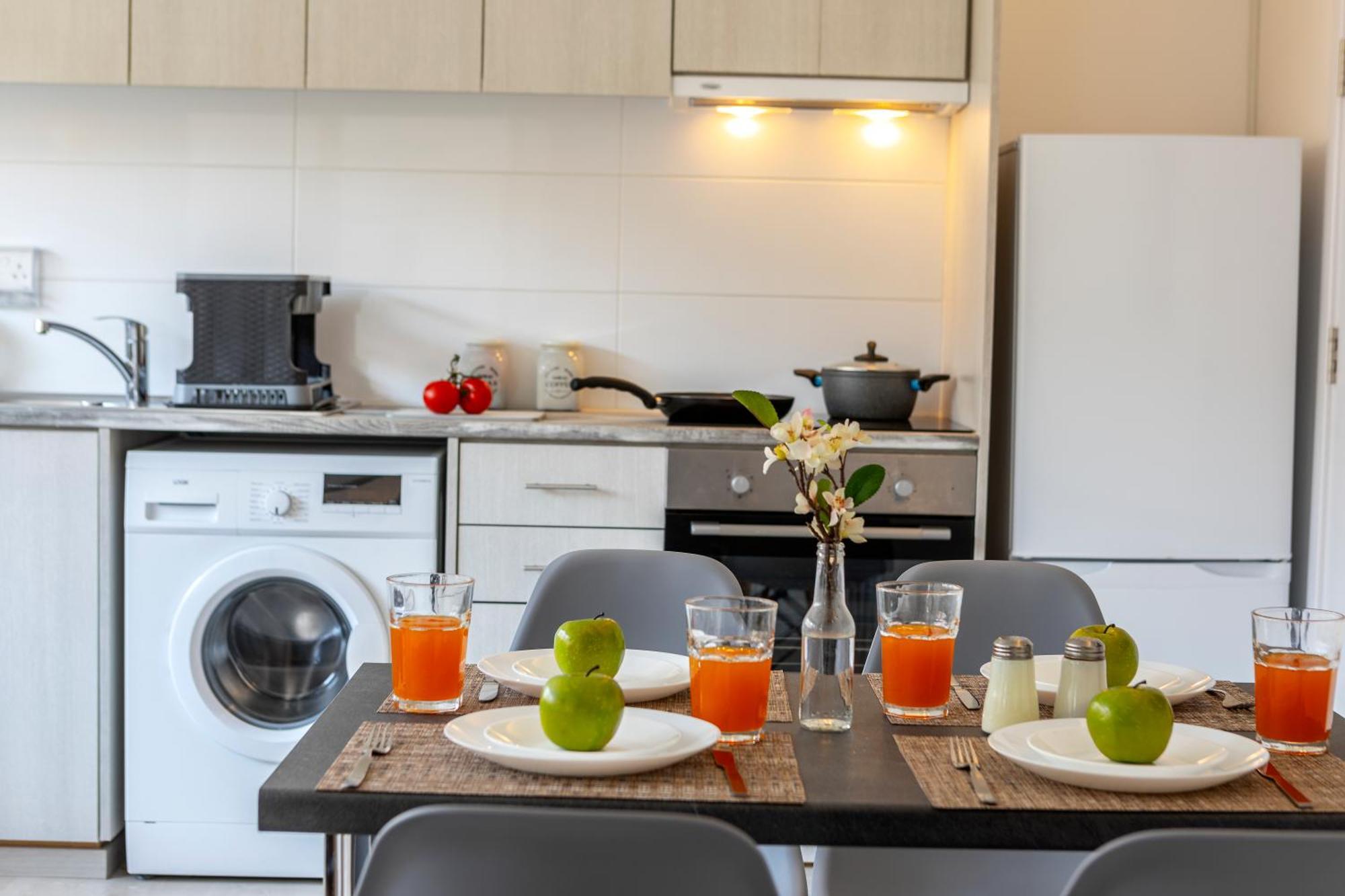C-Premium Apts 100M From Beach And City Centre Ларнака Экстерьер фото