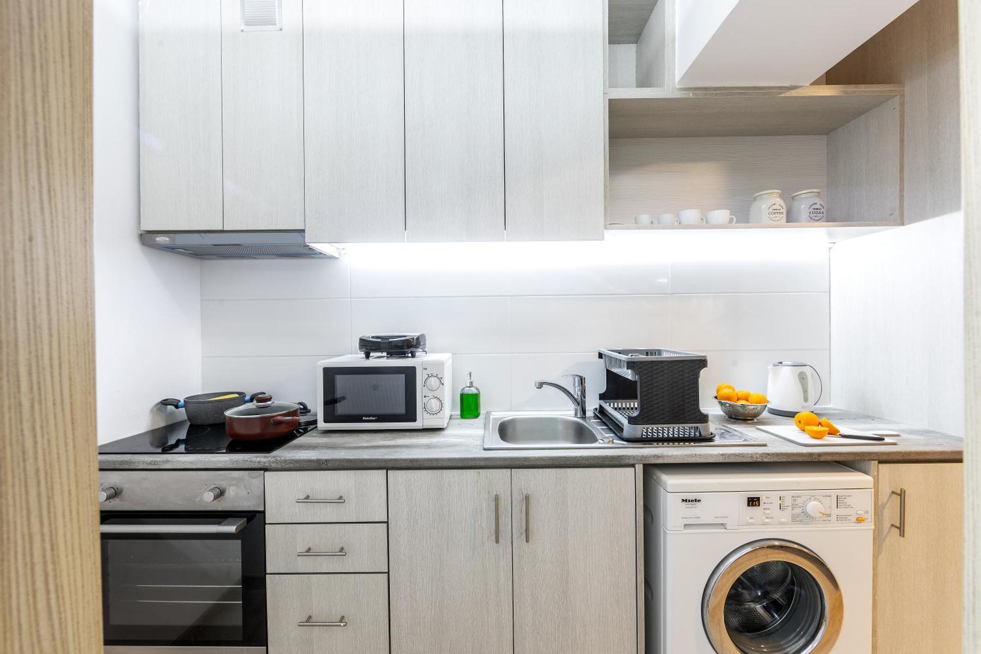 C-Premium Apts 100M From Beach And City Centre Ларнака Экстерьер фото
