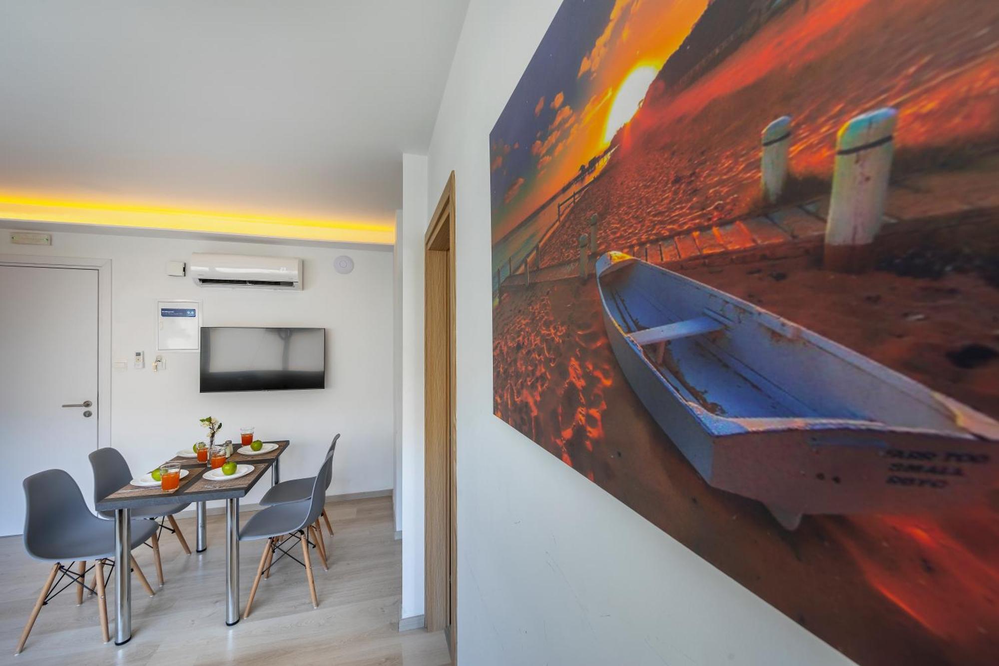 C-Premium Apts 100M From Beach And City Centre Ларнака Экстерьер фото